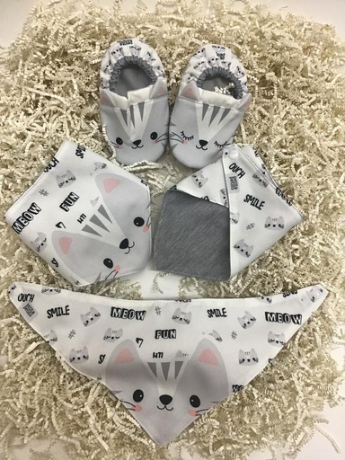 Gray Sleepy Cat Gift Set