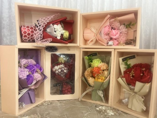 Cutie Flower Gift Box